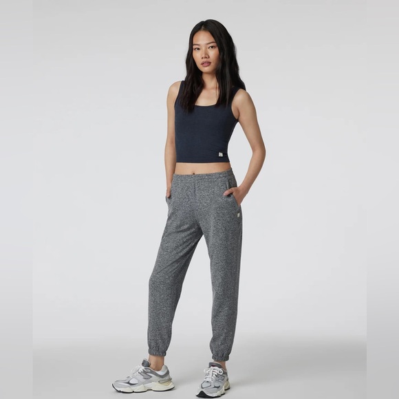 Vuori Pants - Vuori Gray Heather Jogger Track Pants
